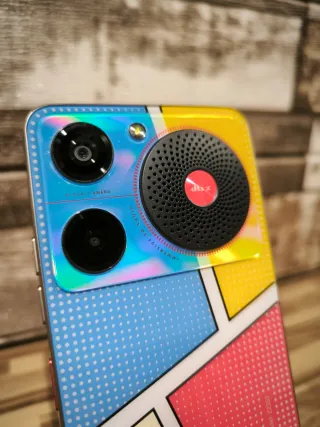 Móvil ZTE Nubia con altavoz DTS