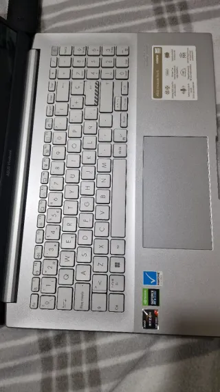 Portátil Asus Vivobook Pro 15 OLED