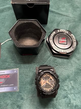 Reloj Casio G-Shock Negro y Dorado