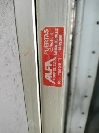 Reja seguridad extensible (ballesta) acero galvan.