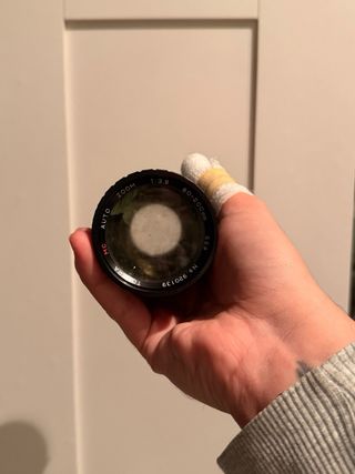 Tokura Auto Zoom MC 80–200mm f/3.9 – Olympus OM