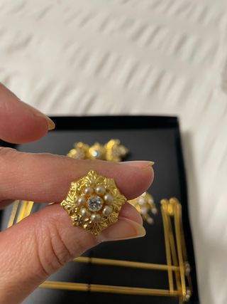 Traje de Fallera Niña con Manteletas y Aderezo