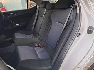 LEXUS IS 220D SPORT MULTIMEDIA