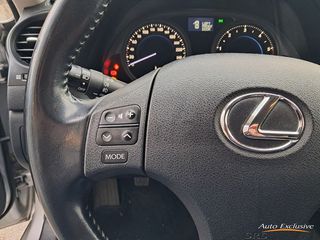 LEXUS IS 220D SPORT MULTIMEDIA