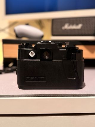 Câmara Analógica Zenit 122 + Helios-44M-7