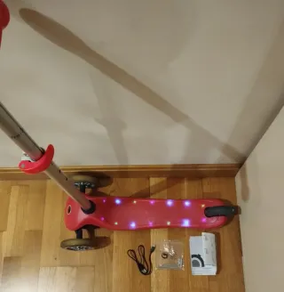 Patinete Globber 3 ruedas con luces