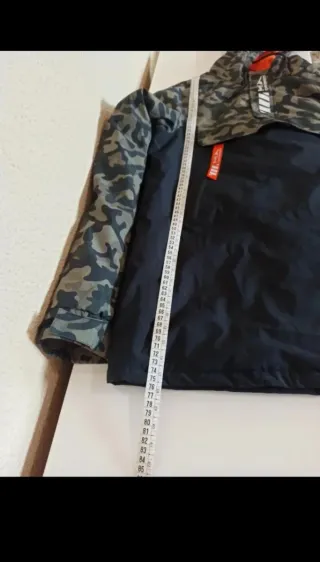 Anorak TENTH Camuflaje Negro y Verde