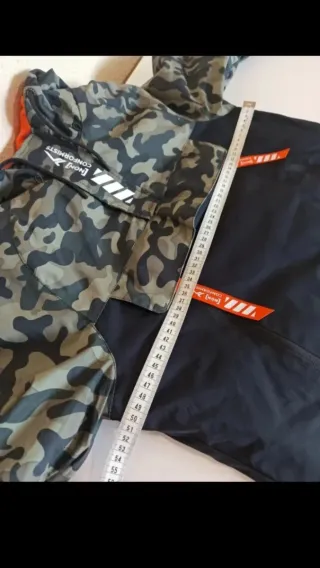 Anorak TENTH Camuflaje Negro y Verde