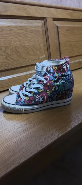 Scarpe Converse Avengers con zeppa interna