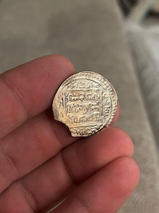 Triple Dirhem árabe