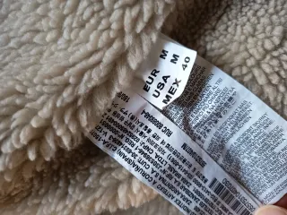 Cazadora vaquera Zara forrada Talla M