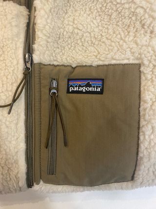 Polar Patagonia Beige y Verde Oliva