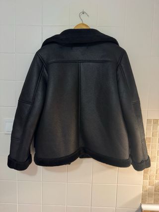 Chaqueta negra pelo Formula Joven