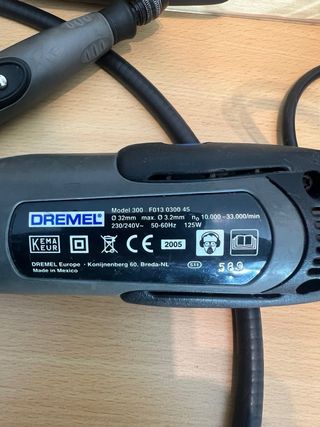 Dremel 3000 con eje flexible y luz LED
