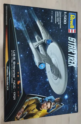 Maqueta Revell Star Trek U.S.S. Enterprise NCC-170
