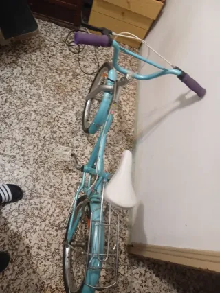 Bicicleta infantil azul