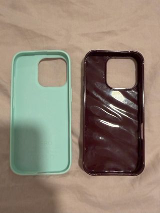 2 Fundas iPhone 16 Pro