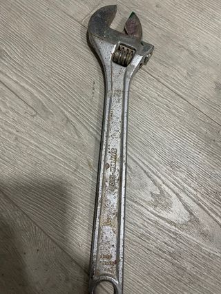 Llave Inglesa Grande 12 SUPER-300