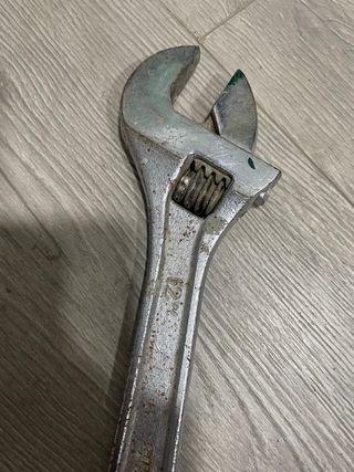 Llave Inglesa Grande 12 SUPER-300