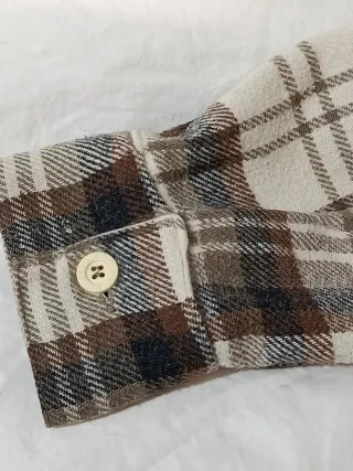 Camisa de cuadros con flecos