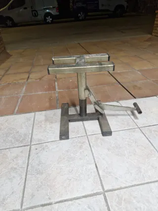 Caballete elevador para moto