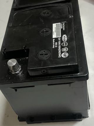 Batería Coche 12V 110Ah 950A Magneti Marelli