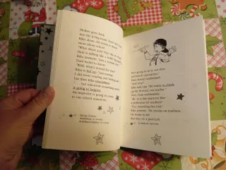 Kika Superwitch Trouble at School (Kika Super W...