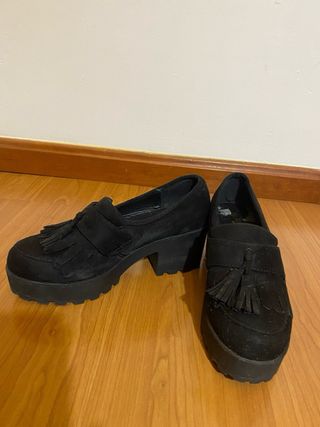 Zapatos de ante negro Alta Moda