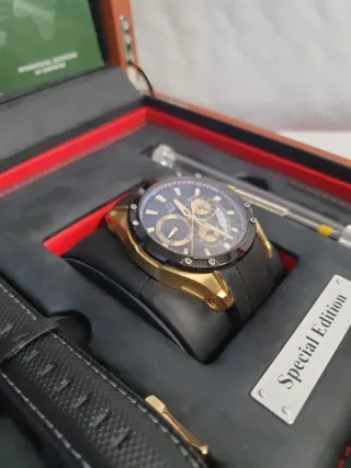 Reloj Jaguar Special Edition Negro/Dorado