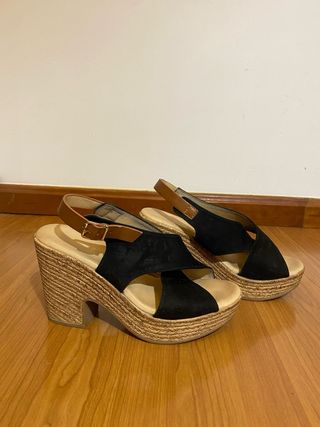 Sandalias Buenarotti tacón ante negro