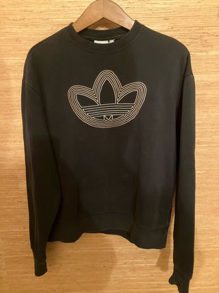 Sudadera Adidas Negra Logo Contorno