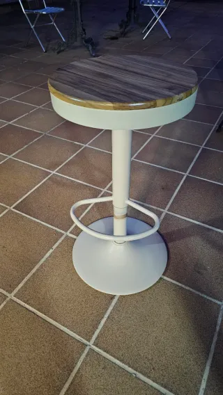 Taburete alto metal y madera ajustable