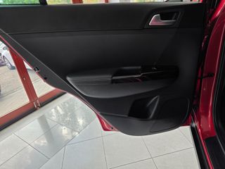 Kia Sportage 1.6 MHEV Black Edition 100kW (136CV) 4x2