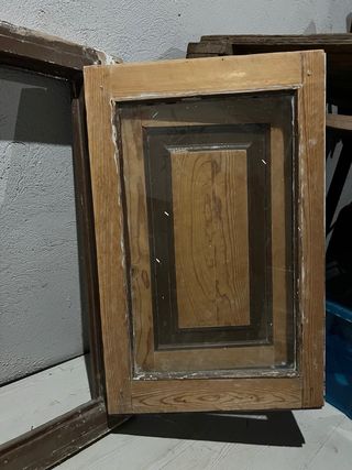 Ventana madera dos hojas a restaurar