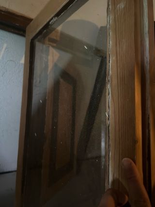 Ventana madera dos hojas a restaurar