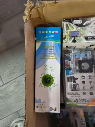 Lote di accessori per cellulari e fotocamere