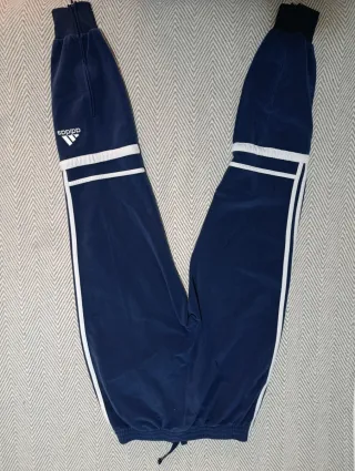 Pantalones Adidas deportivos azul y blanco