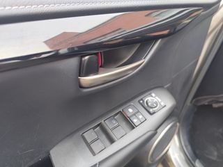 Lexus NX 300h Business 2WD