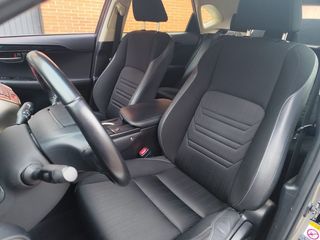 Lexus NX 300h Business 2WD