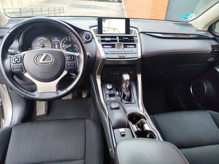 Lexus NX 300h Business 2WD