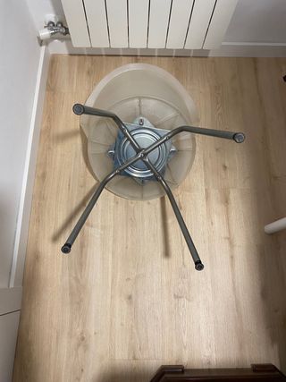 Juego de 2 Sillas de Plástico y Metal