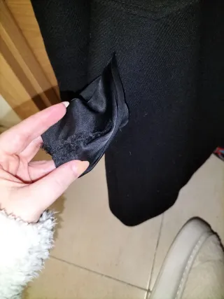 Abrigo Zara Manteco Negro con Forro Multicolor