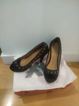 Zapatos de vestir negros talla 38 - 5€
