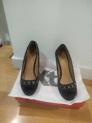 Zapatos de vestir negros talla 38 - 5€