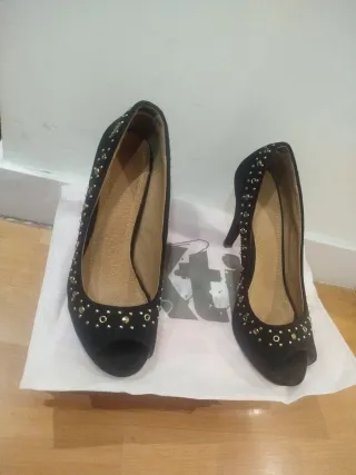 Zapatos de vestir negros talla 38 - 5€