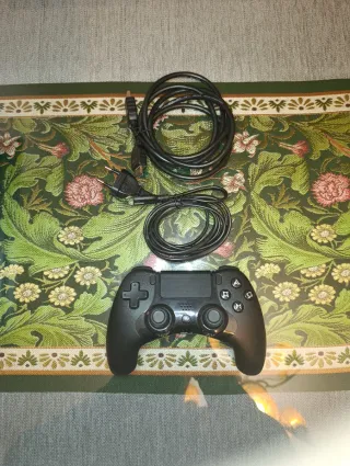 PS4 (PlayStation 4) Negra