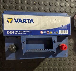 Batería Varta D24 12V 60Ah 540A