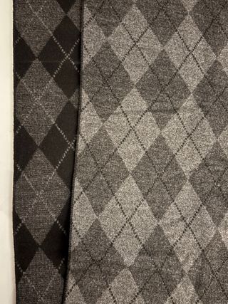 Bufanda gris estampado rombos