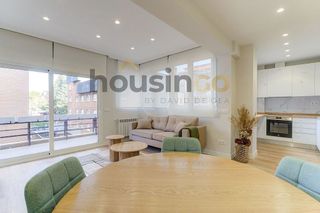 Piso en alquiler en San Juan Bautista en Madrid