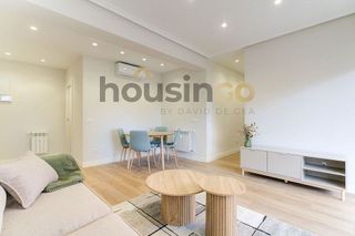 Piso en alquiler en San Juan Bautista en Madrid